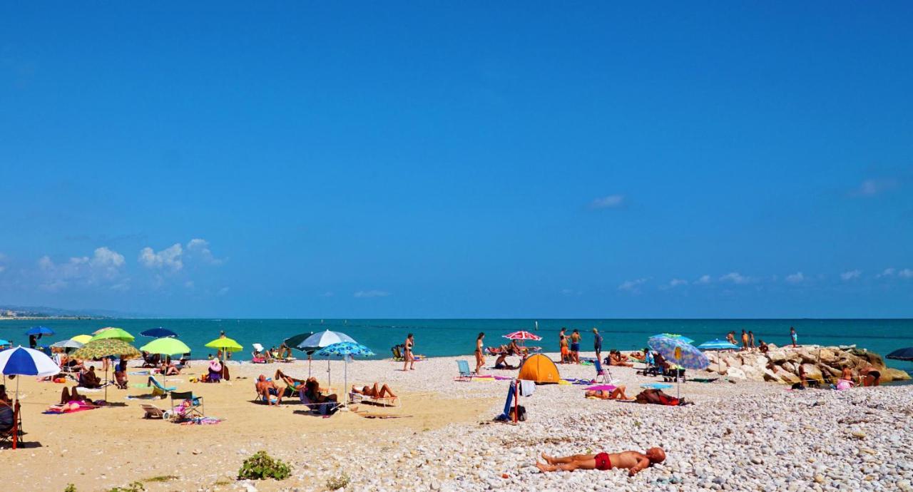 Club Del Sole Roseto Degli Abruzzi Easy Camping Village Exteriör bild