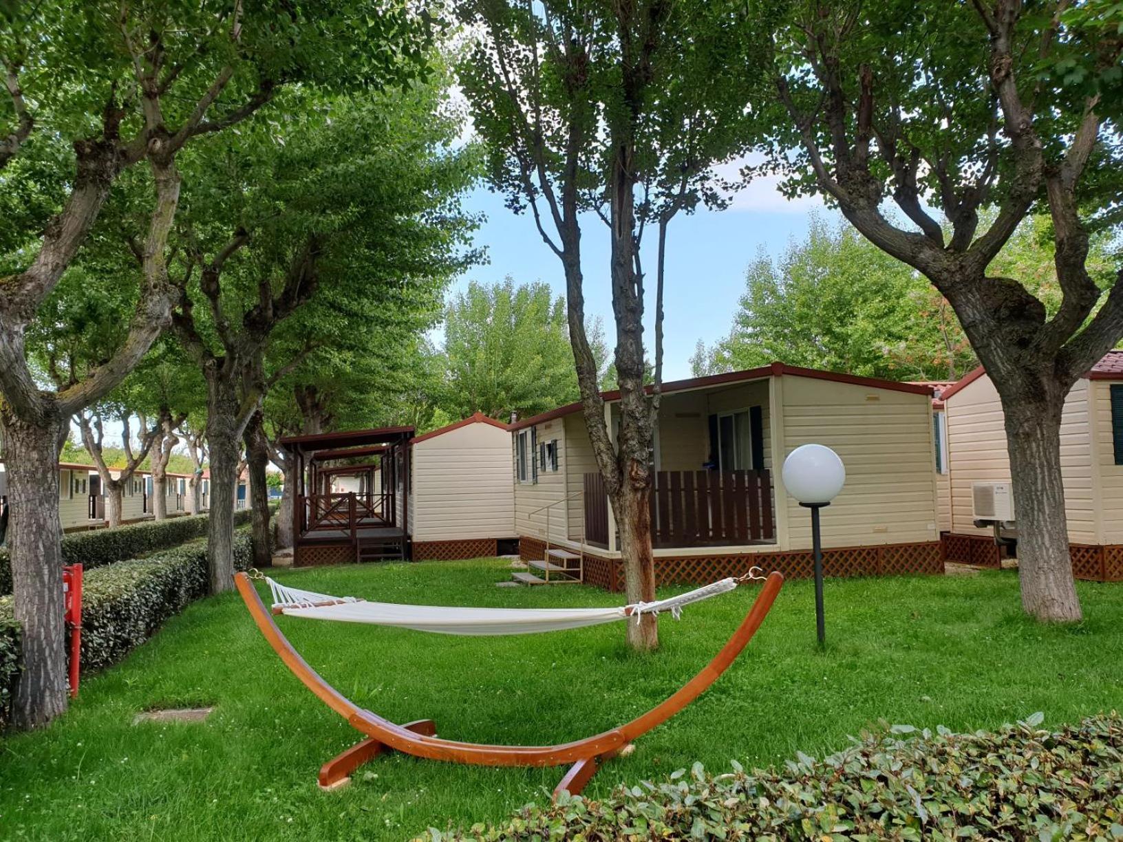 Club Del Sole Roseto Degli Abruzzi Easy Camping Village Exteriör bild