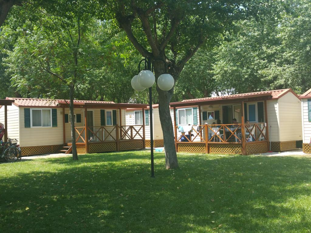 Club Del Sole Roseto Degli Abruzzi Easy Camping Village Exteriör bild